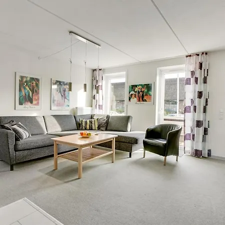 Ginger - 2-3km From The Sea By Interhome