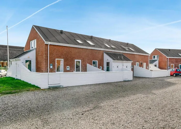 Apartment Ginger - 2-3km From The Sea By Interhome