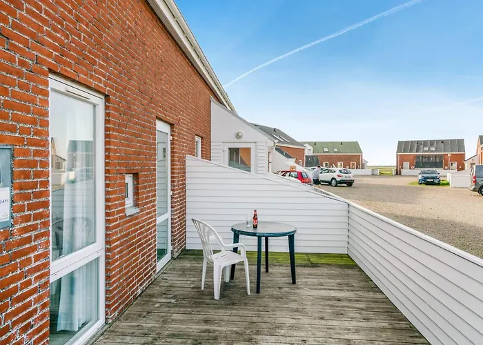 Apartment Ginger - 2-3km From The Sea By Interhome